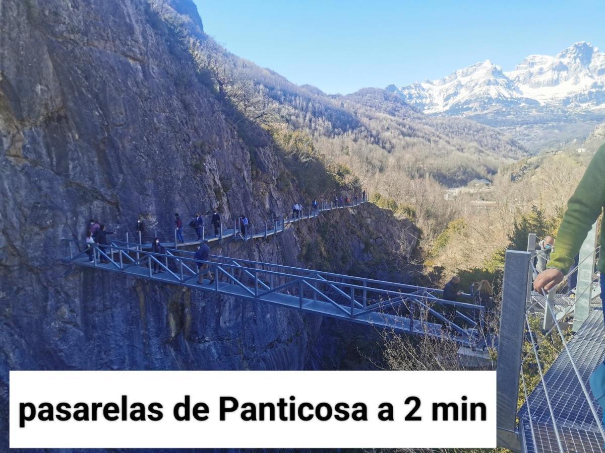 Los Cachorros El Pueyo de Jaca Dış mekan fotoğraf